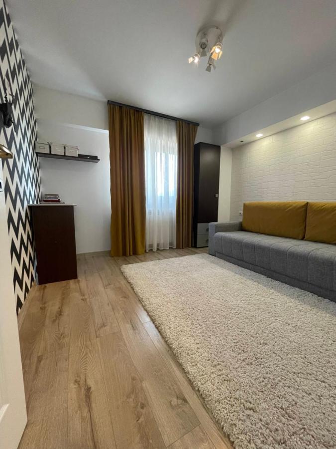 Happy Time 1 Apartment Petroşani Exterior foto